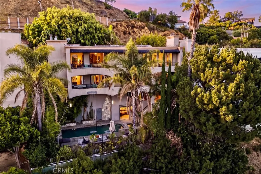 7218 Mulholland Los Angeles, CA 90068