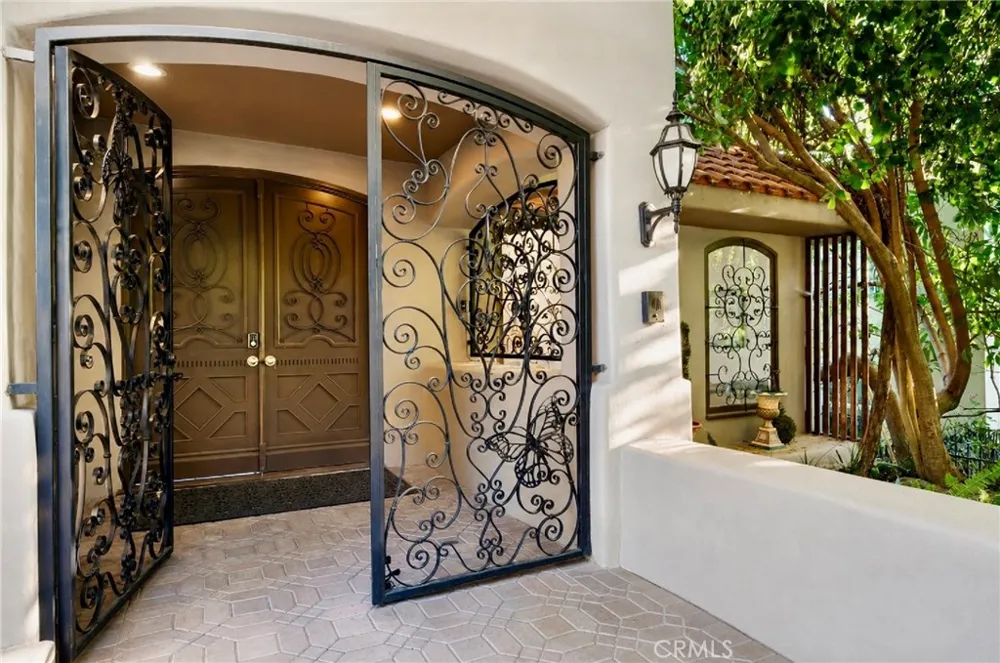 7218 Mulholland Los Angeles, CA 90068