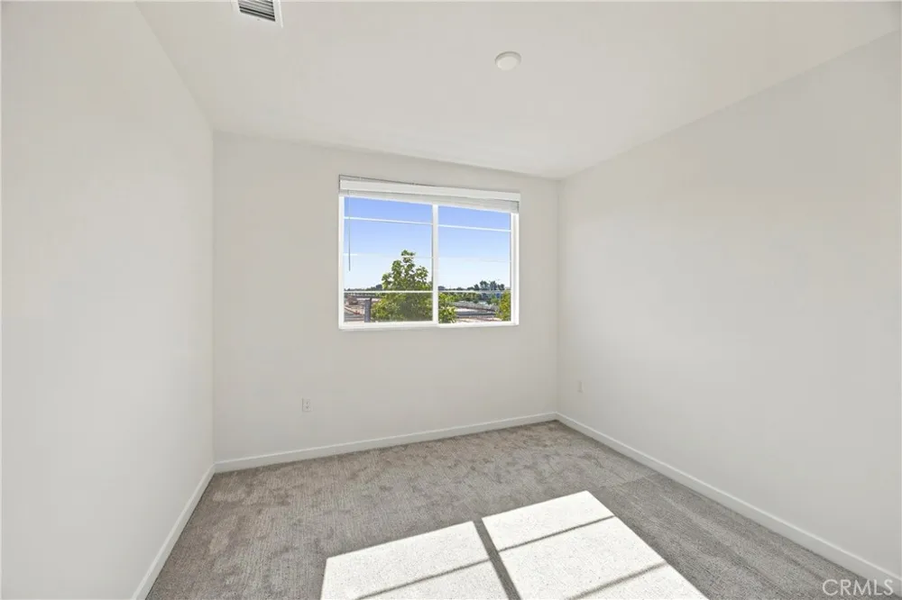 12903 Paradiso Eastvale, CA 92880