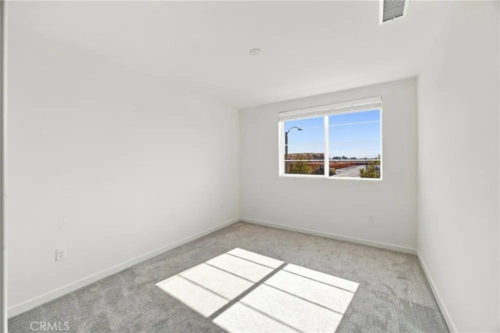 12903 Paradiso Eastvale, CA 92880