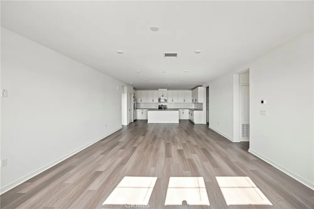 12903 Paradiso Eastvale, CA 92880