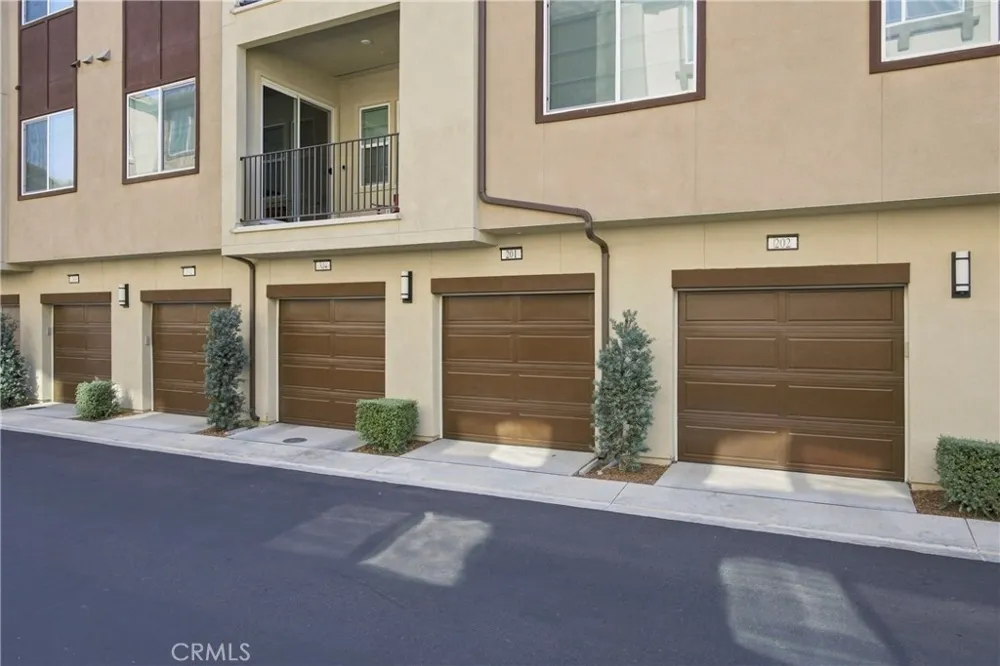 12903 Paradiso Eastvale, CA 92880