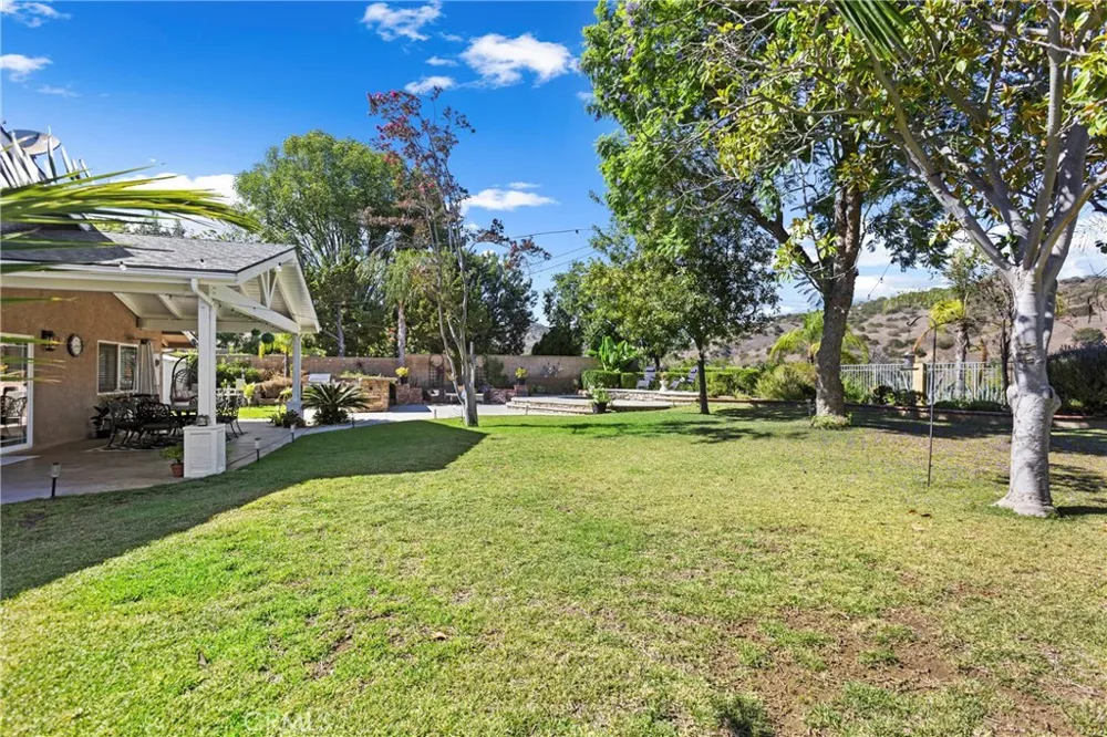 220 Copa De Oro Drive Brea, CA 92823
