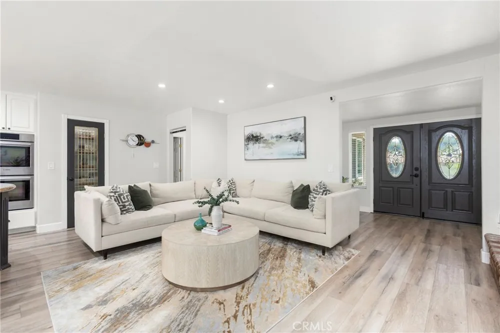 220 Copa De Oro Drive Brea, CA 92823