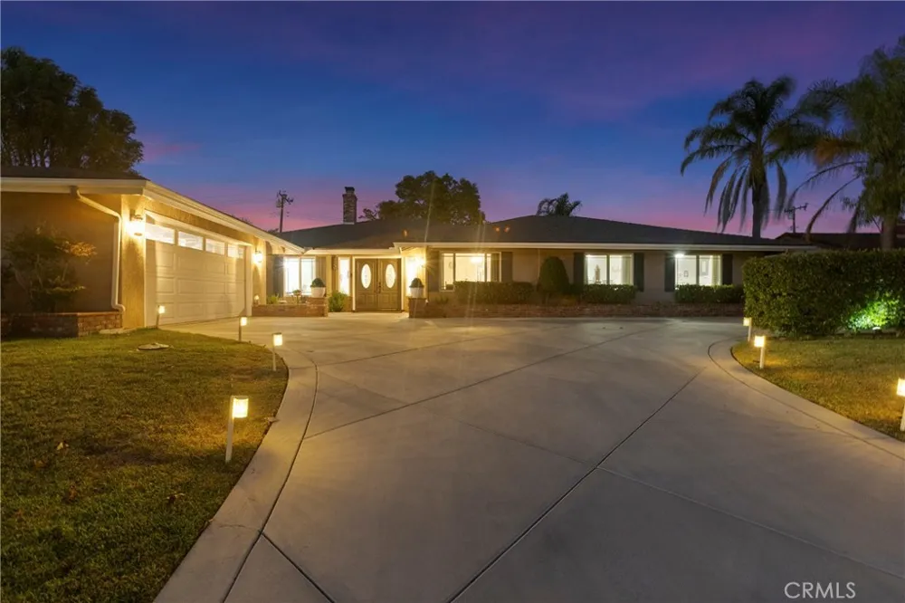 220 Copa De Oro Drive Brea, CA 92823