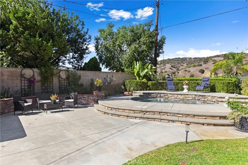 220 Copa De Oro Drive Brea, CA 92823