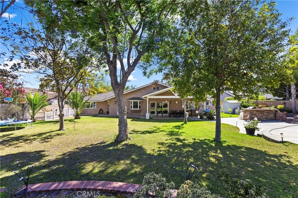 220 Copa De Oro Drive Brea, CA 92823