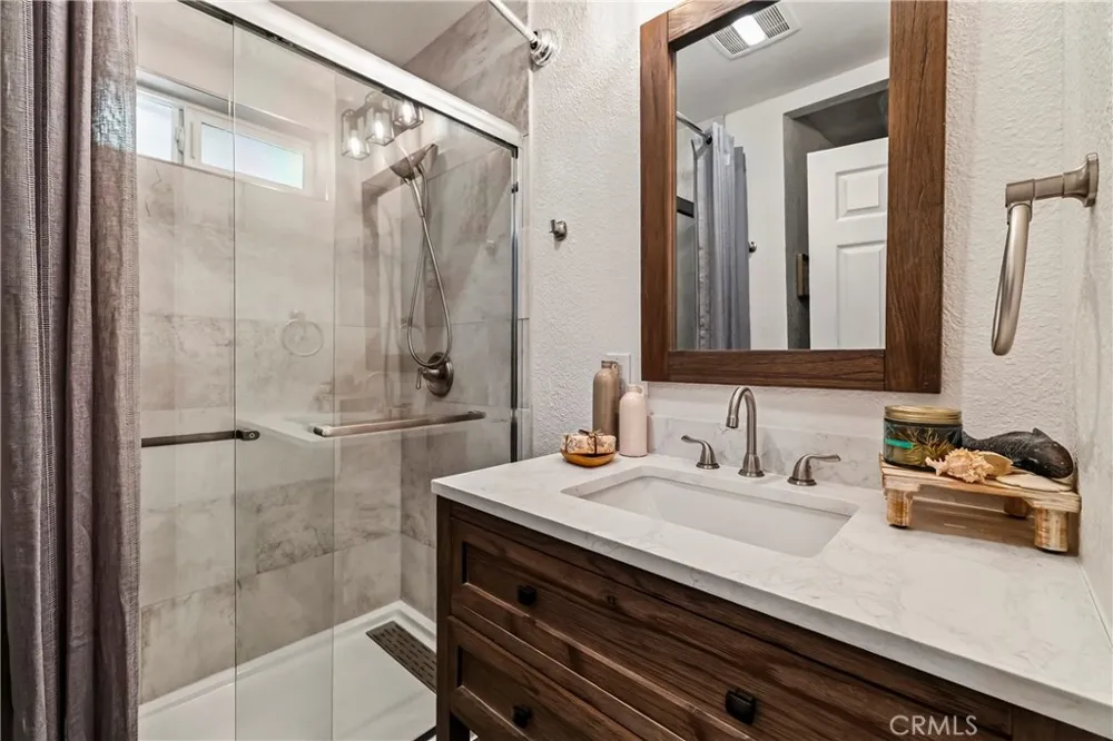2303 Floral Chico, CA 95926