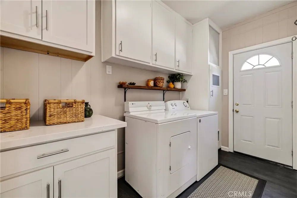 2303 Floral Chico, CA 95926
