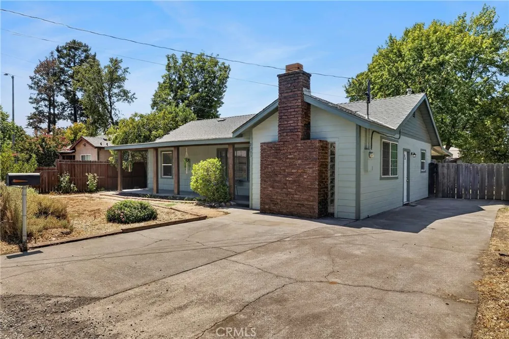 2303 Floral Chico, CA 95926