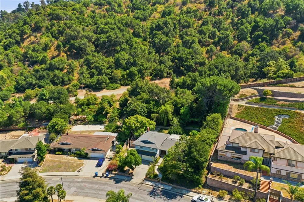 1860 Old Canyon Hacienda Heights, CA 91745