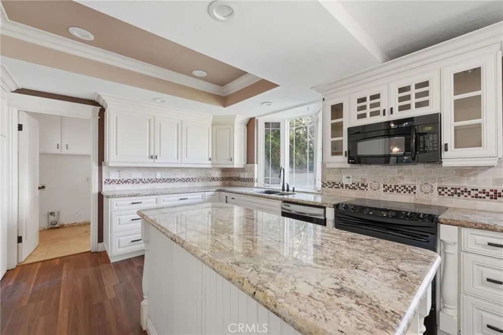 1860 Old Canyon Hacienda Heights, CA 91745