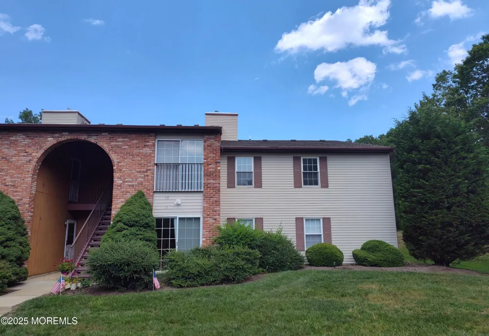 55 Frontier Way Tinton Falls, NJ 07753