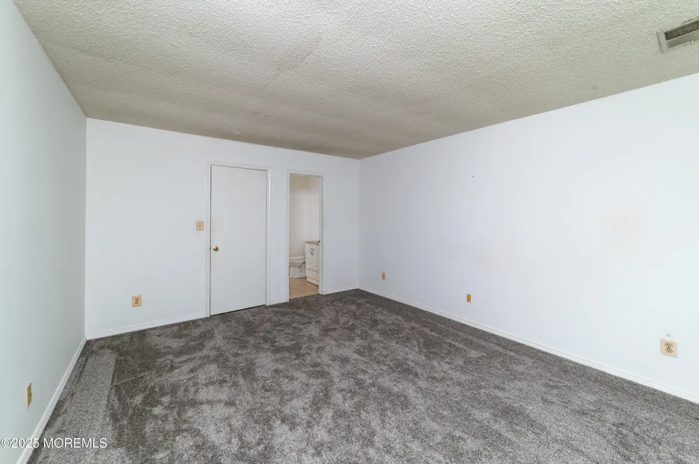 55 Frontier Way Tinton Falls, NJ 07753