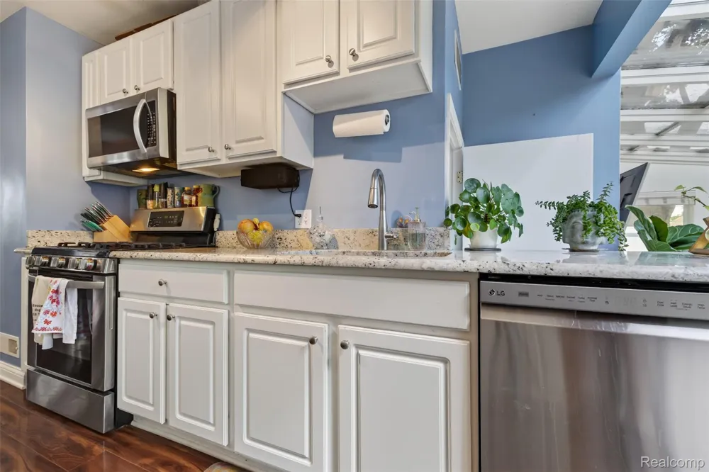 3676 Phillips Avenue Berkley City, MI 48072