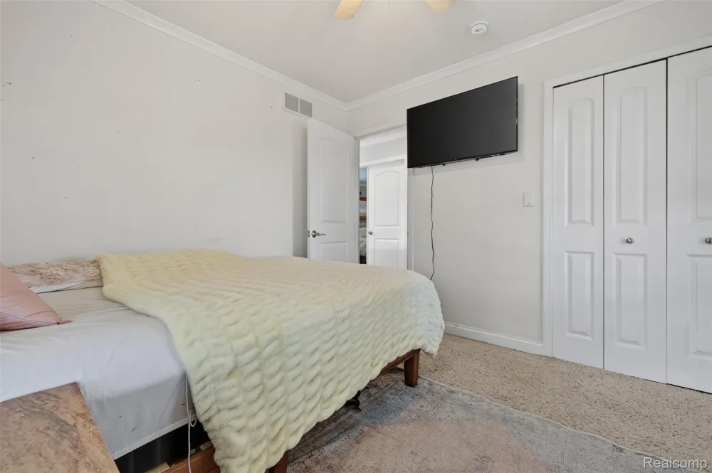 3676 Phillips Avenue Berkley City, MI 48072
