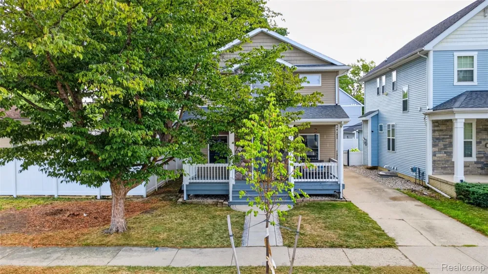 3676 Phillips Avenue Berkley City, MI 48072
