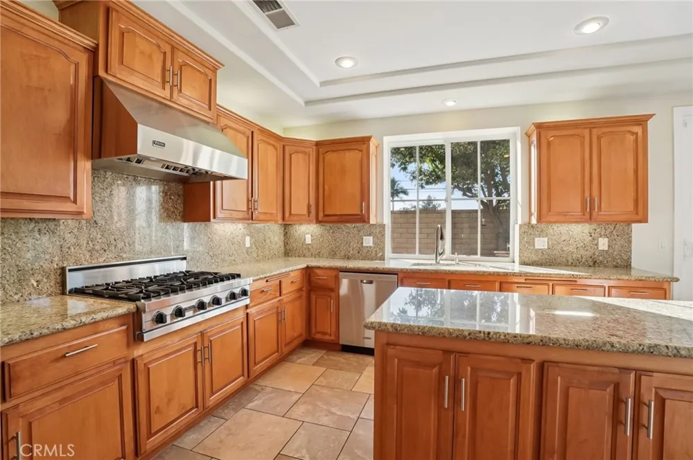 17405 Jasmine Cerritos, CA 90703
