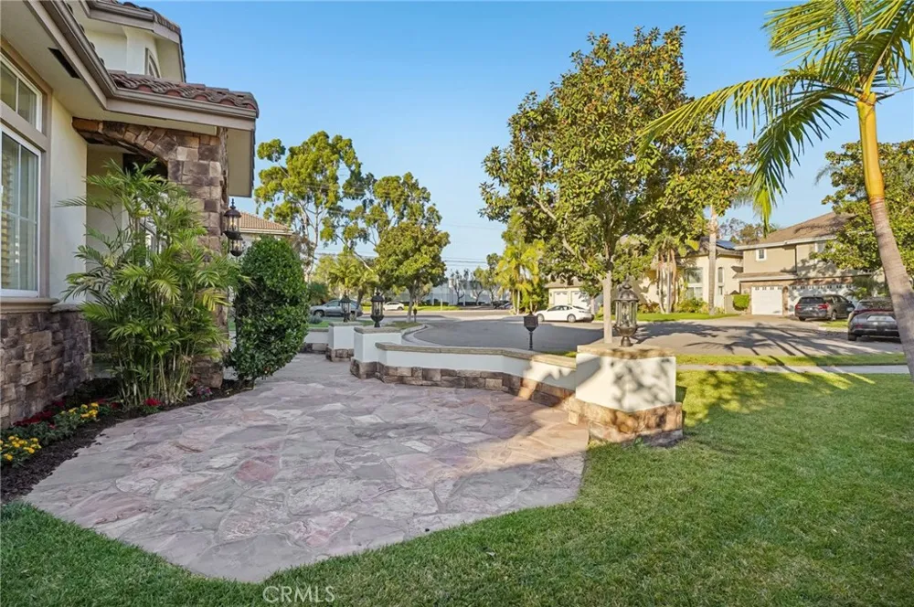 17405 Jasmine Cerritos, CA 90703