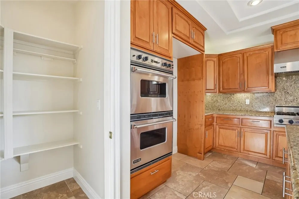 17405 Jasmine Cerritos, CA 90703