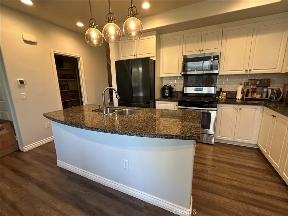 106 Eureka Place Upland, CA 91786