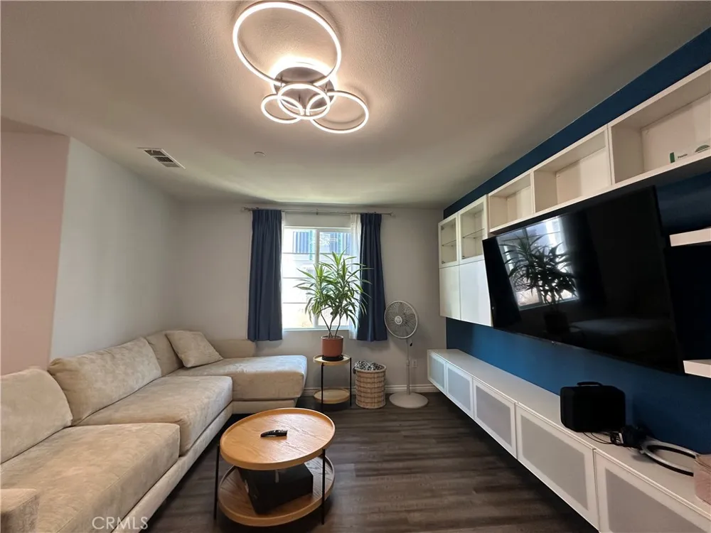 106 Eureka Place Upland, CA 91786