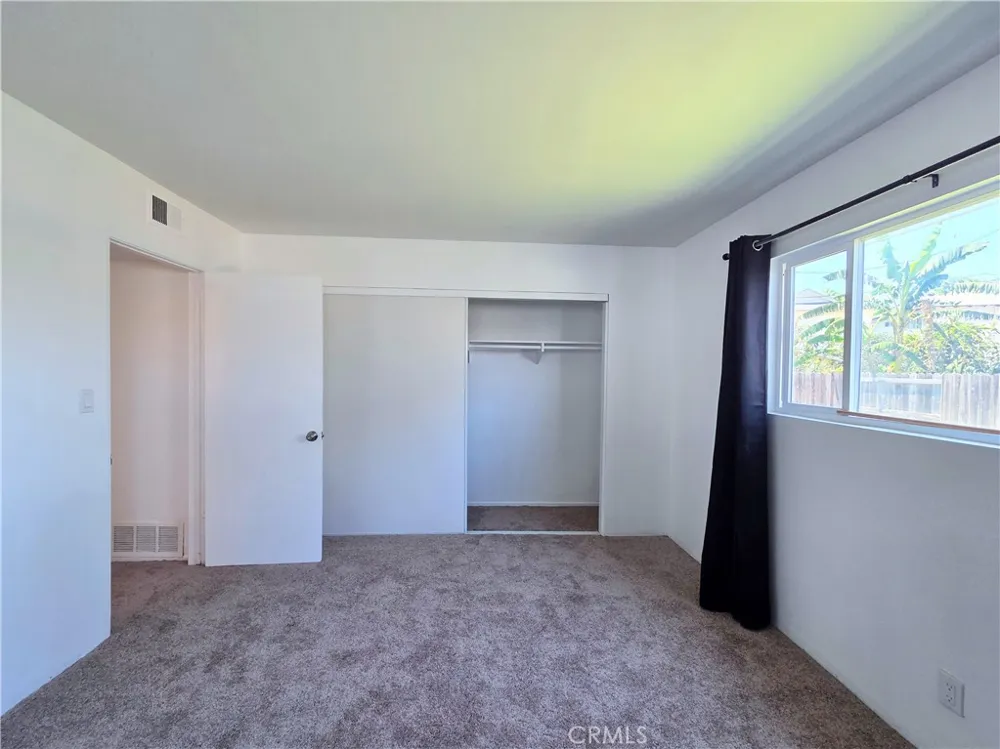 873 E Turmont Carson, CA 90746