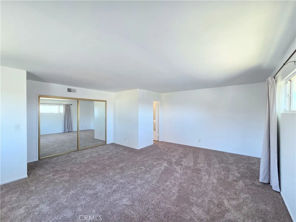 873 E Turmont Carson, CA 90746