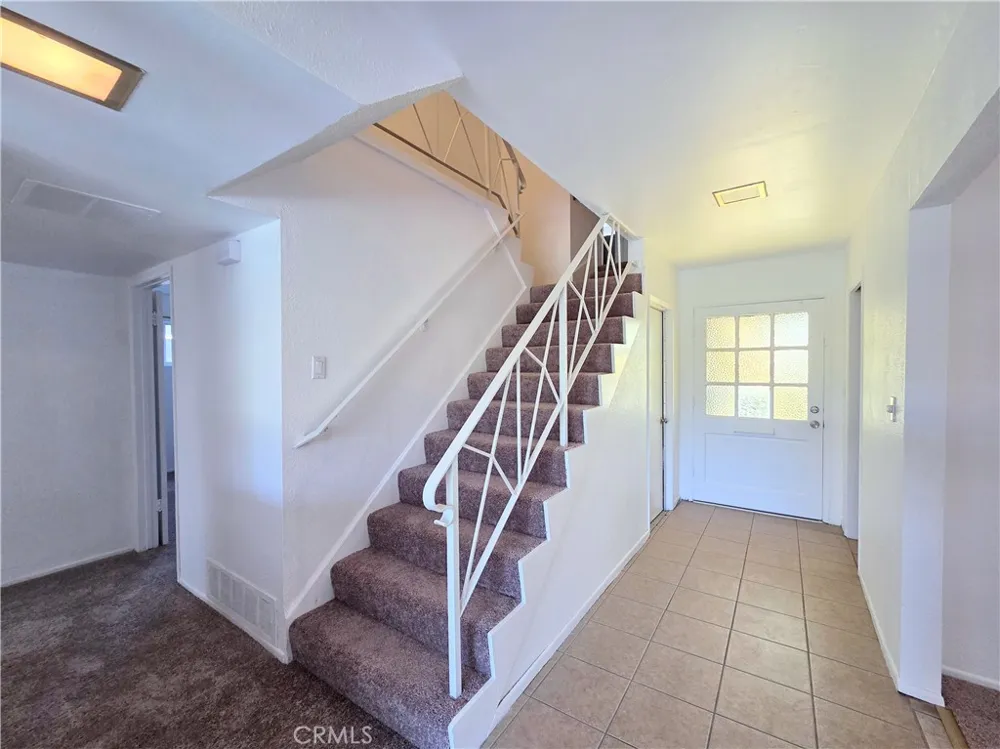 873 E Turmont Carson, CA 90746