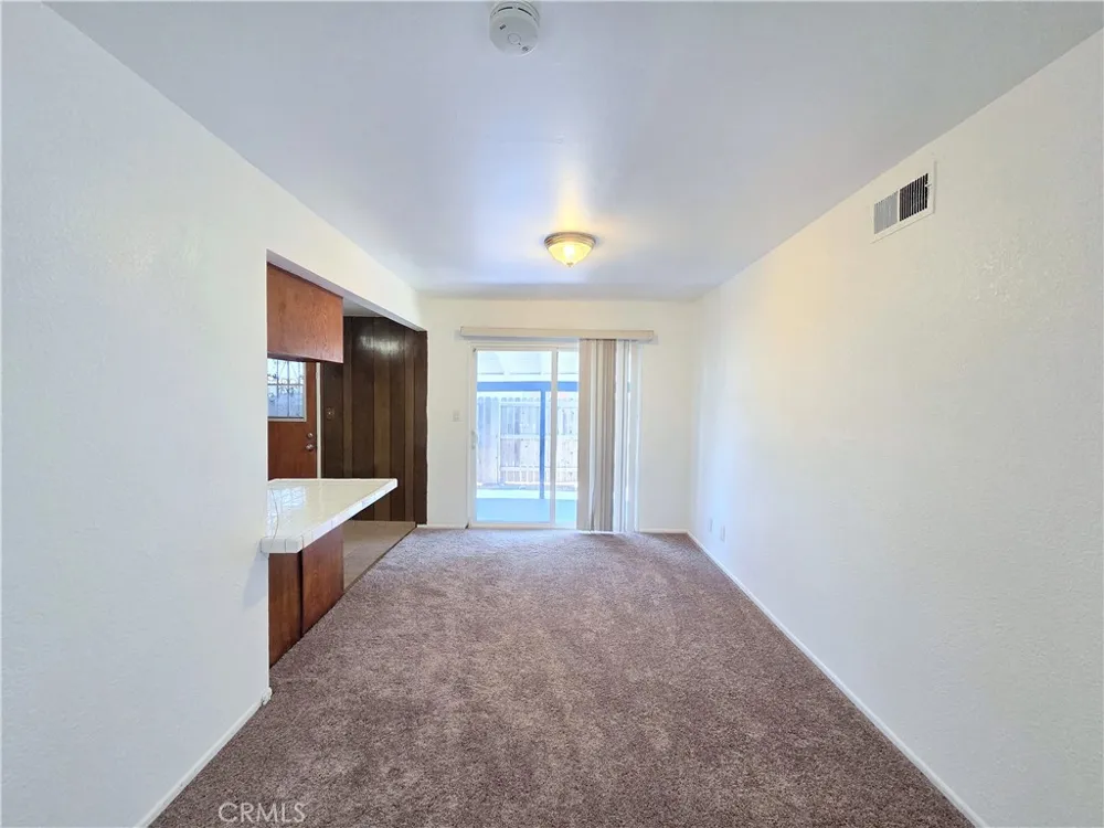 873 E Turmont Carson, CA 90746