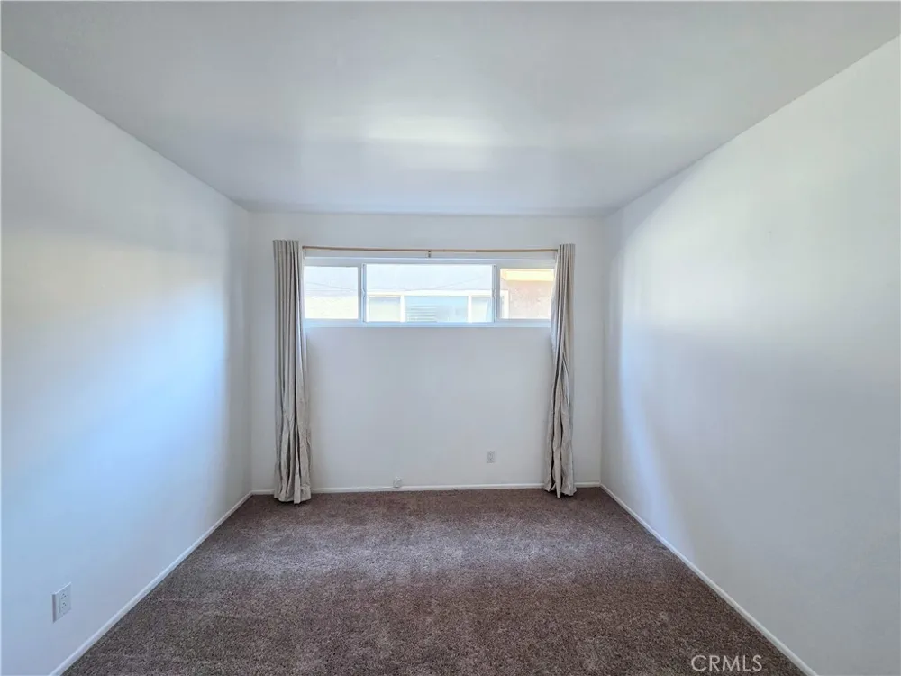 873 E Turmont Carson, CA 90746