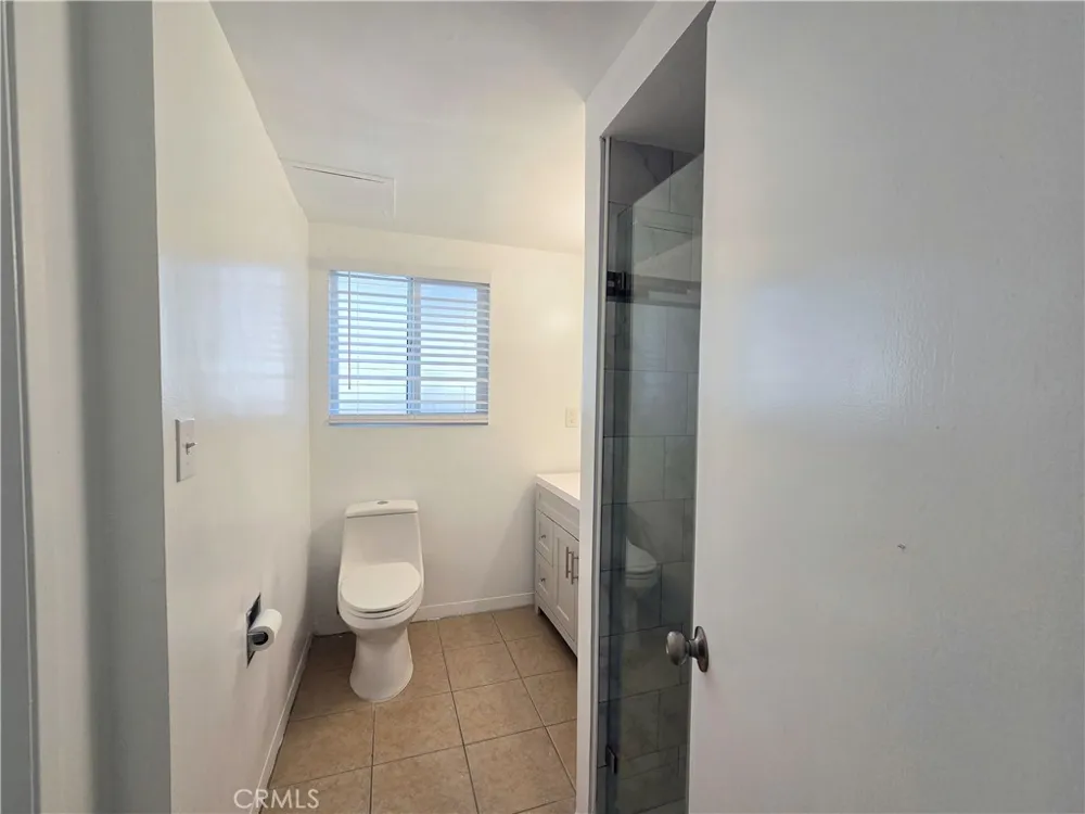 873 E Turmont Carson, CA 90746