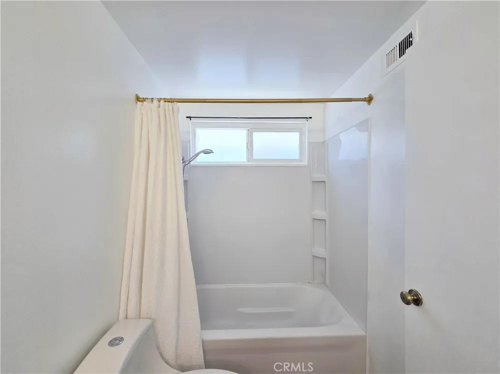 873 E Turmont Carson, CA 90746