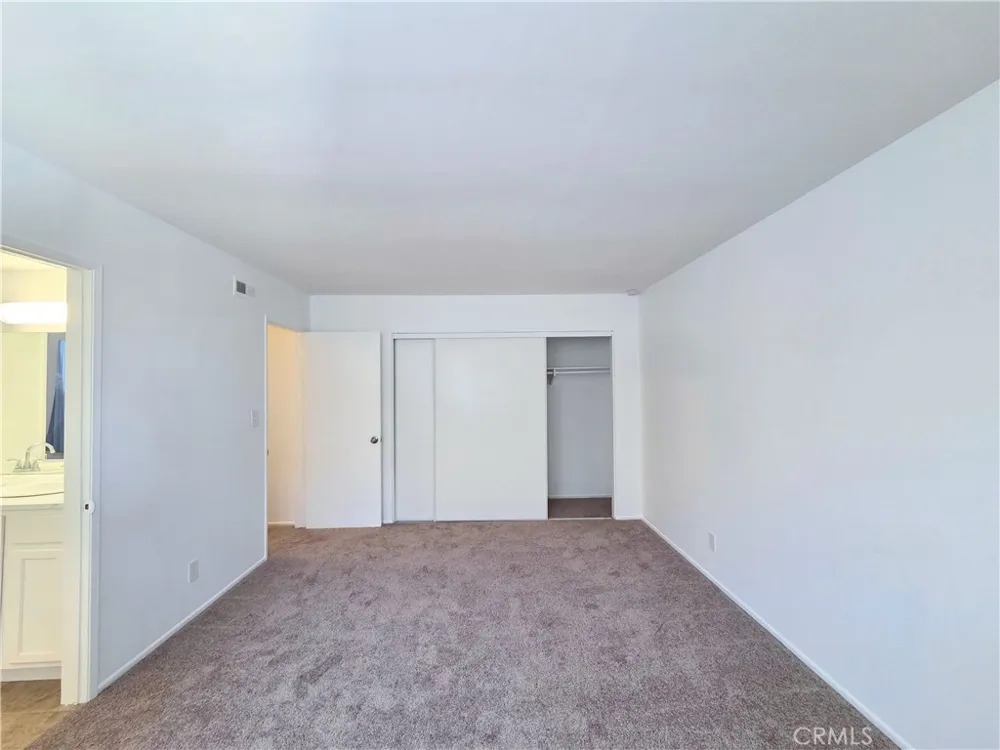 873 E Turmont Carson, CA 90746