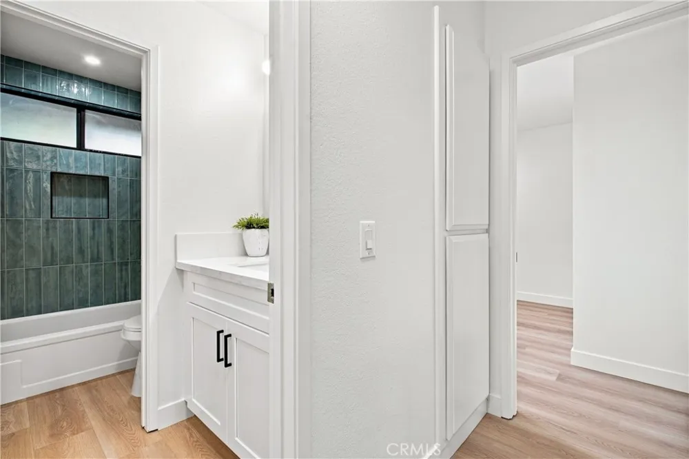 28867 Conejo View Agoura Hills, CA 91301