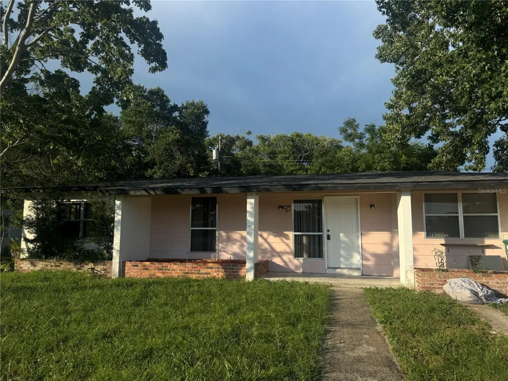 589 EAST NORMANDY  BLVD. Deltona, FL 32725