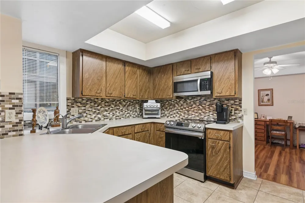 35 FAIRWAYS CIRCLE #35 Palm Coast, FL 32137
