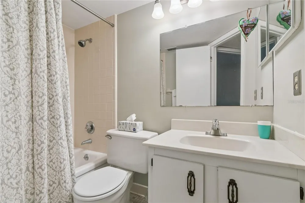 35 FAIRWAYS CIRCLE #35 Palm Coast, FL 32137