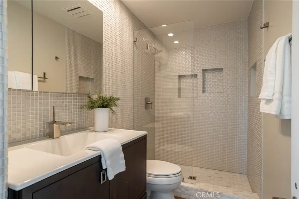 50 Ocean Vista Newport Beach, CA 92660