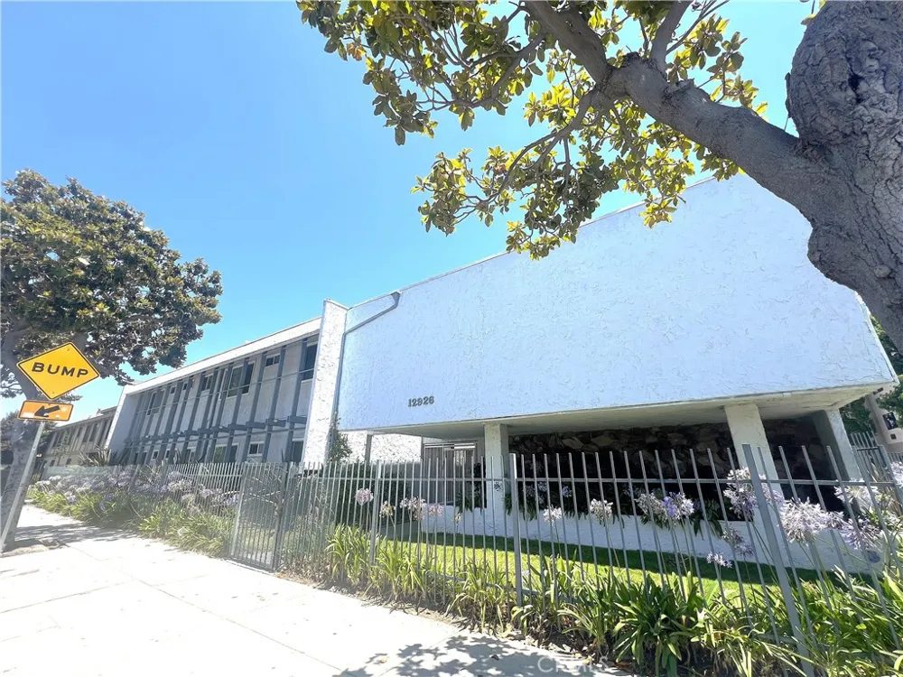 12926 Doty Avenue #23 Hawthorne, CA 90250
