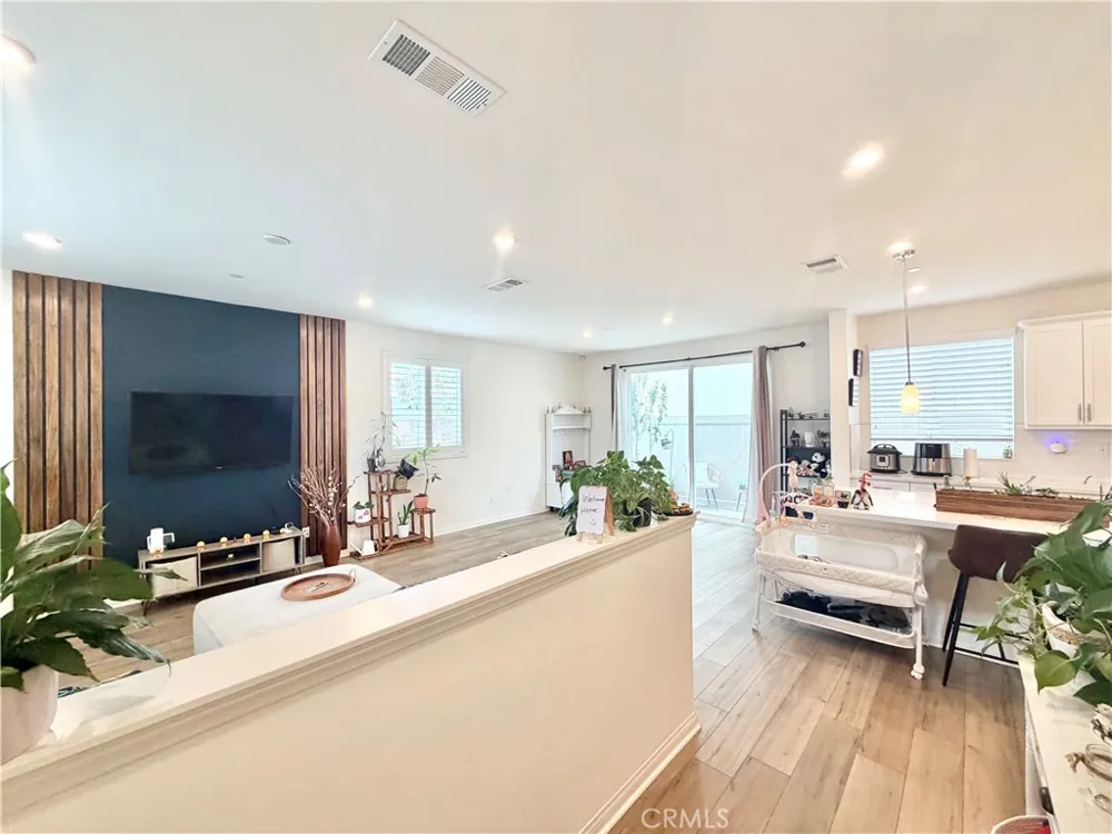 970 Helena Ridge Lake Elsinore, CA 92530