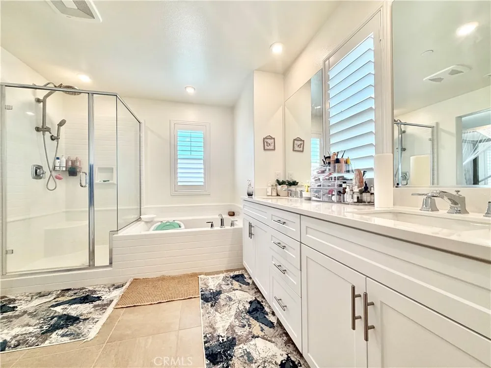 970 Helena Ridge Lake Elsinore, CA 92530