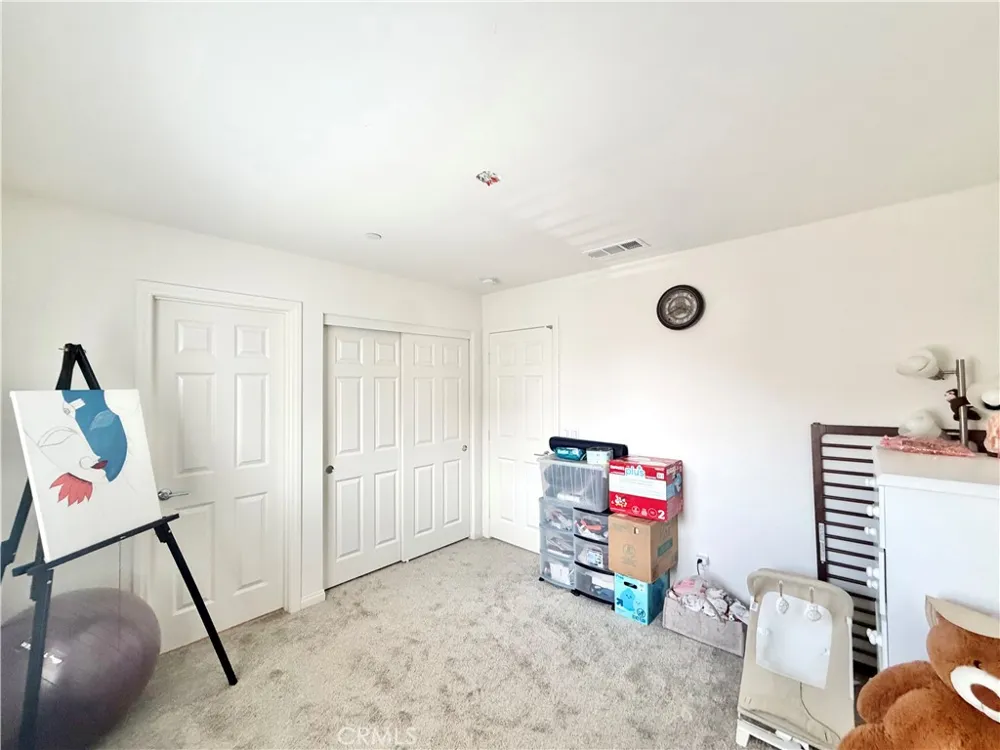 970 Helena Ridge Lake Elsinore, CA 92530