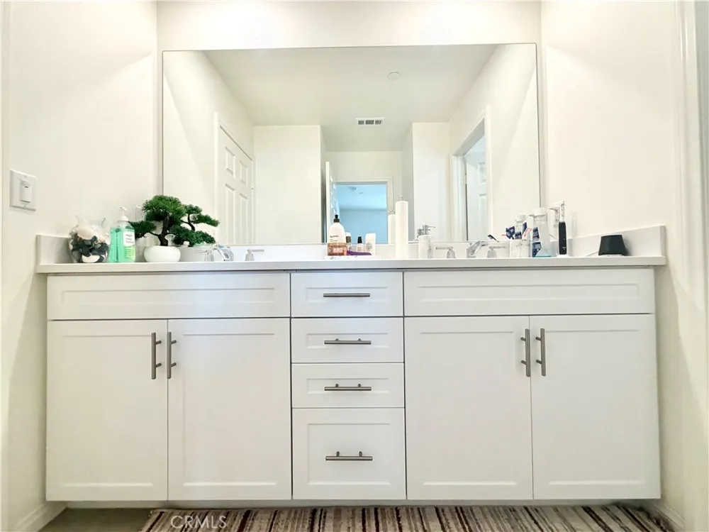 970 Helena Ridge Lake Elsinore, CA 92530