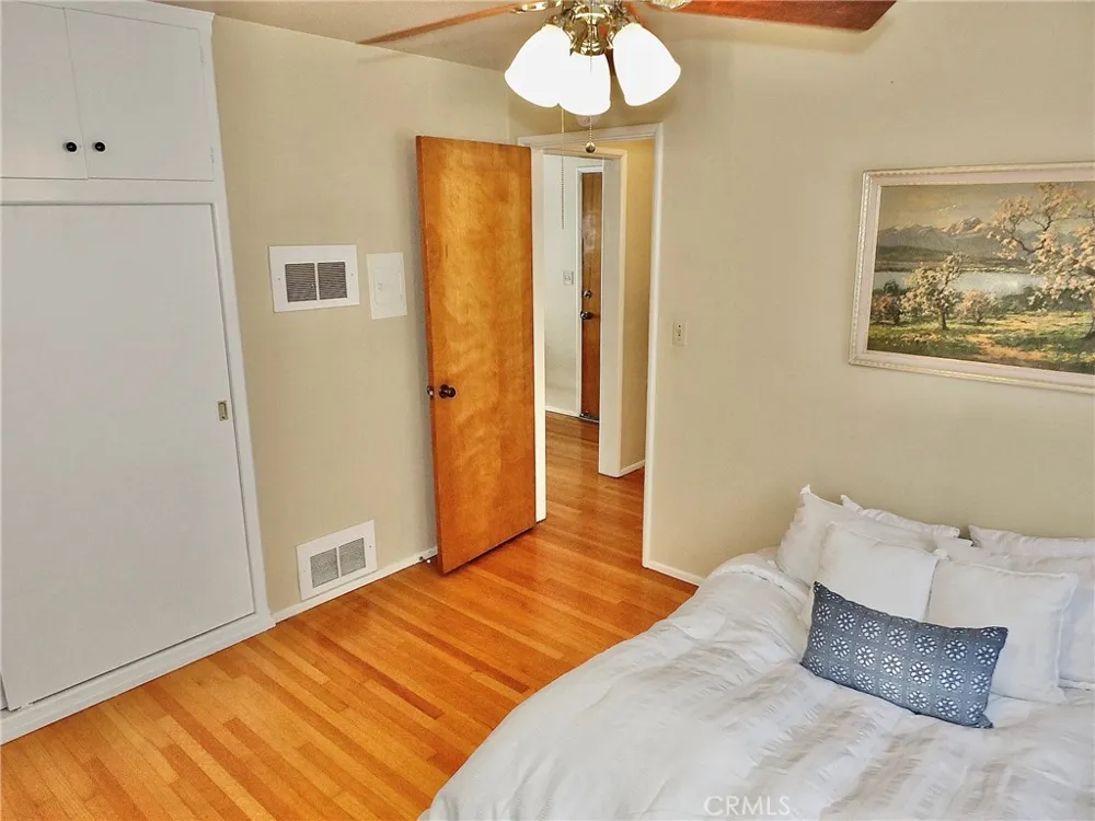 1724 E 1st Street #9 Long Beach, CA 90802