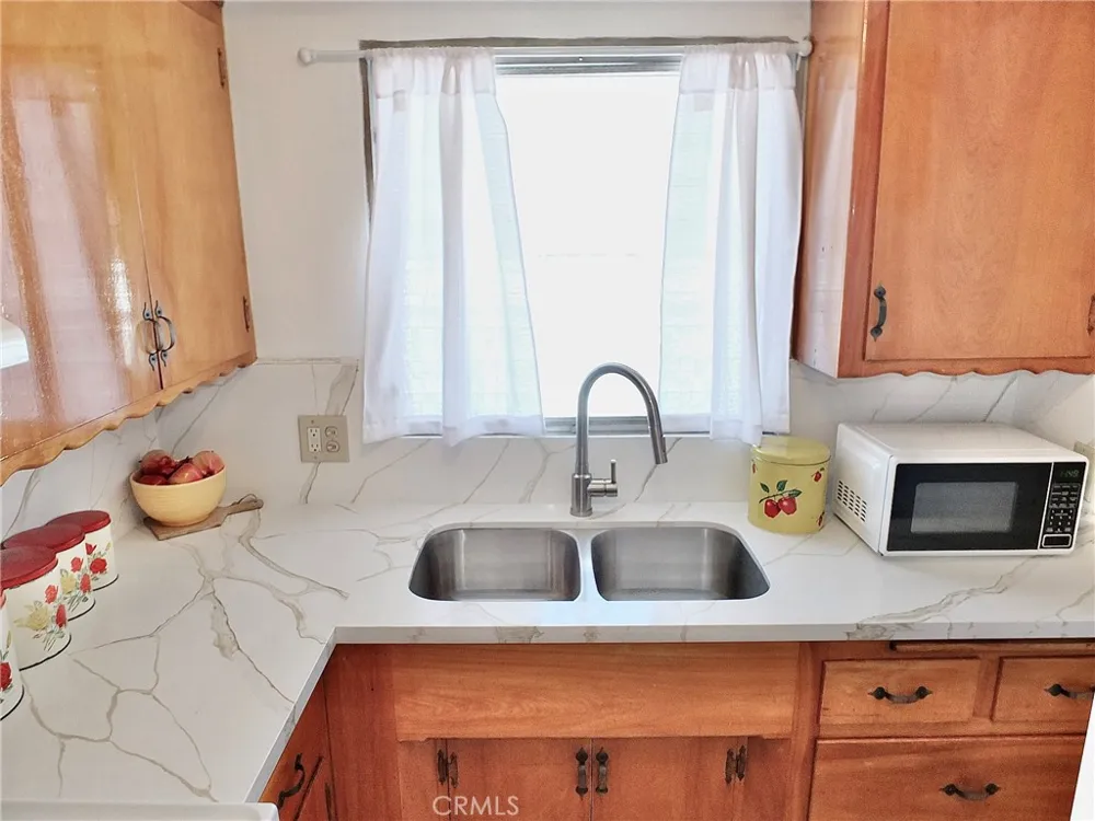 1724 E 1st Street #9 Long Beach, CA 90802