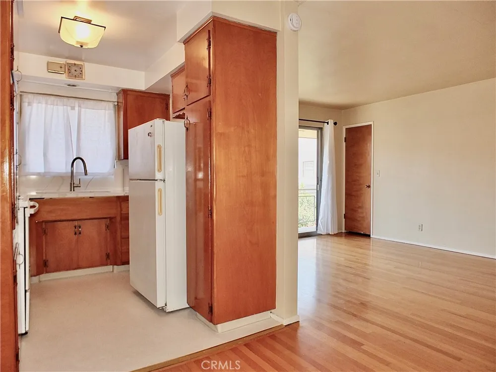 1724 E 1st Street #9 Long Beach, CA 90802