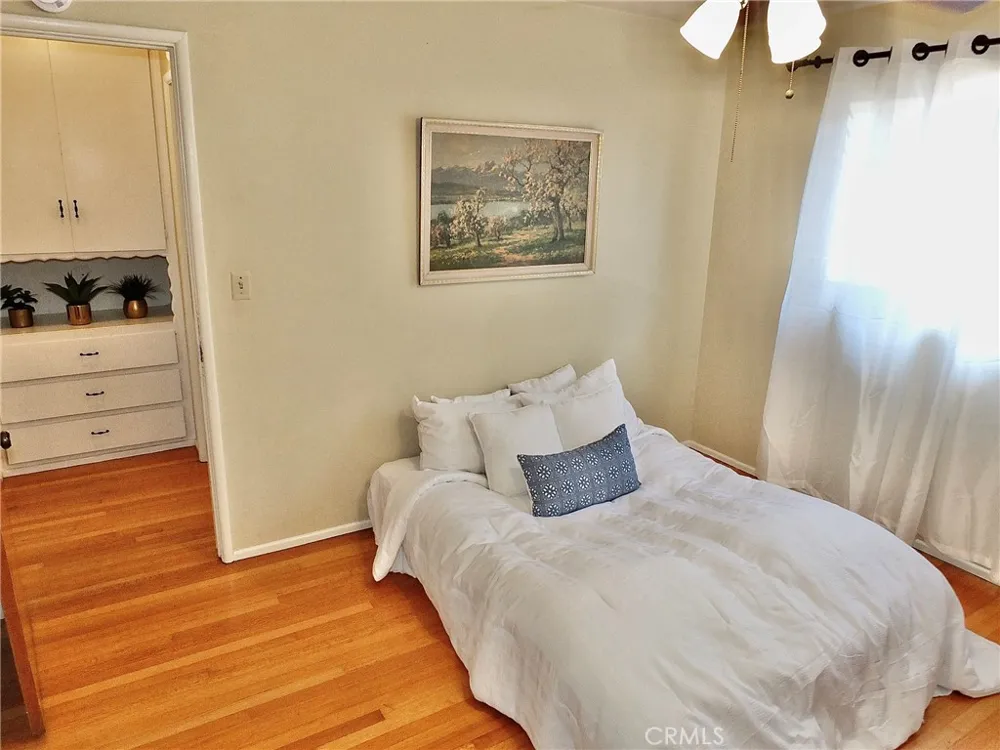 1724 E 1st Street #9 Long Beach, CA 90802