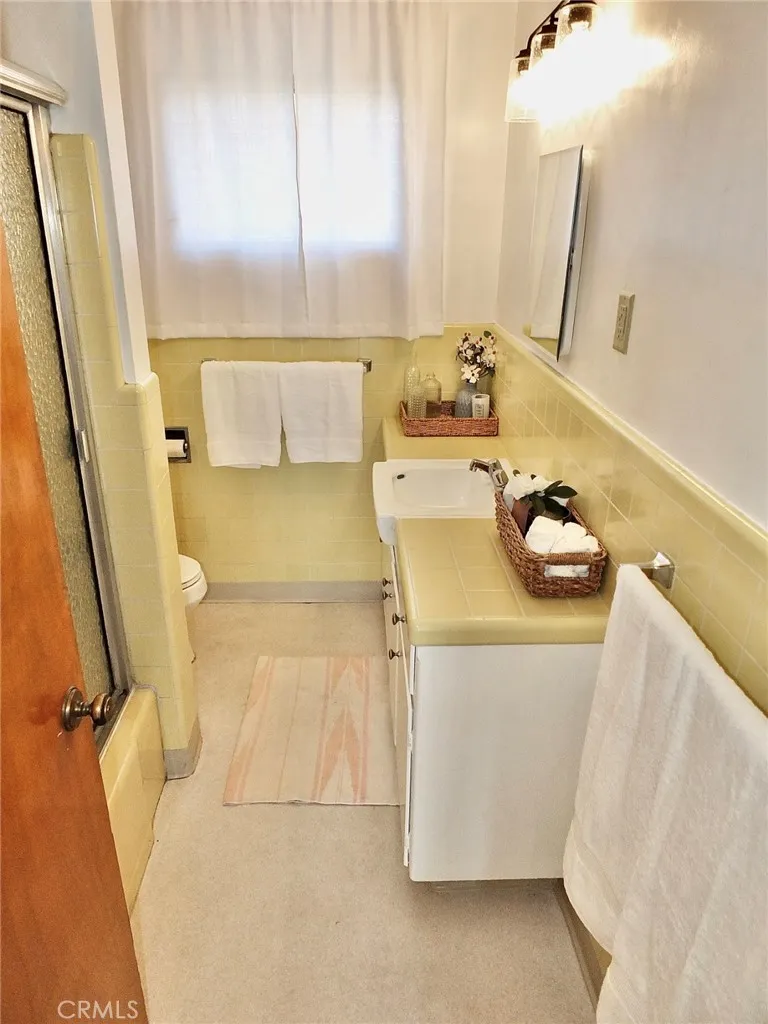 1724 E 1st Street #9 Long Beach, CA 90802