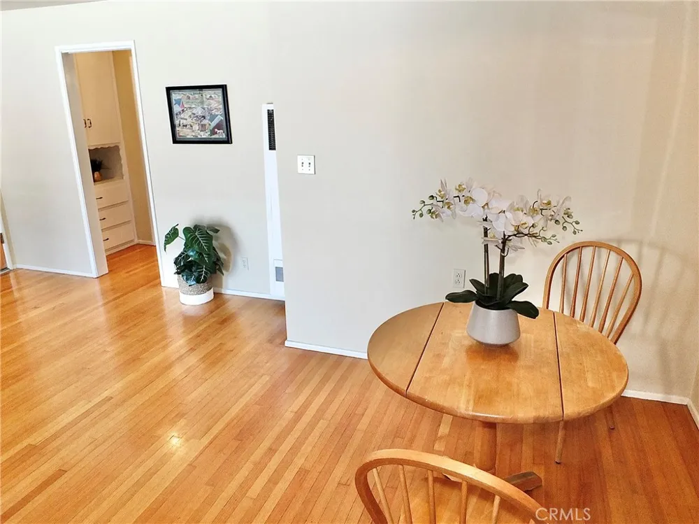 1724 E 1st Street #9 Long Beach, CA 90802